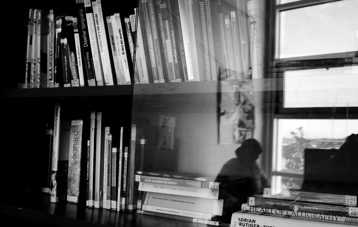 Libros y revistas especializados en arte y diseño gráfico. Foto: Luis Sánchez